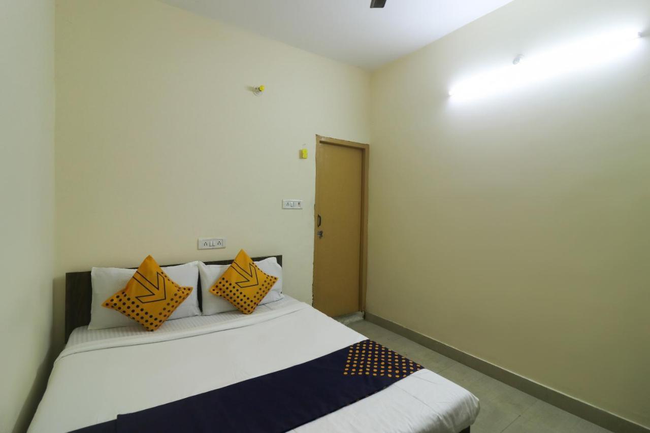 Spot On Negi Home Stay Dehradun Exterior foto